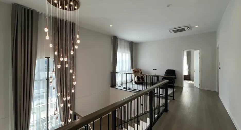 出租 4 卧室 独立屋 在 Bang Phli, Samut Prakan