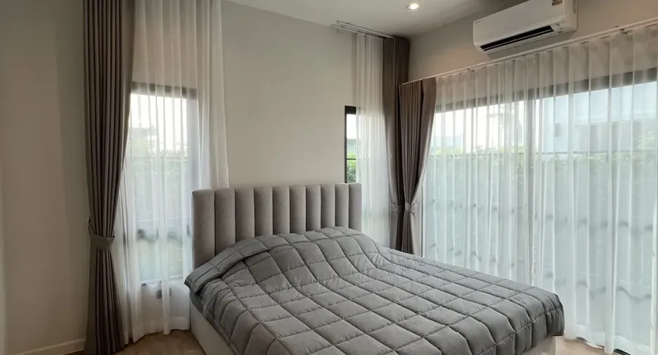 出租 4 卧室 独立屋 在 Bang Phli, Samut Prakan
