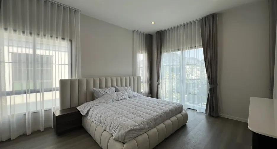 出租 4 卧室 独立屋 在 Bang Phli, Samut Prakan