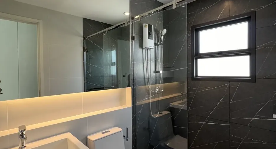 出租 4 卧室 独立屋 在 Bang Phli, Samut Prakan