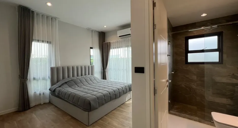 出租 4 卧室 独立屋 在 Bang Phli, Samut Prakan