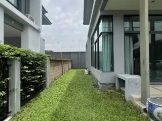 ให้เช่า 3 ห้องนอน บ้านเดี่ยว ใน บางกะปิ, กรุงเทพฯ