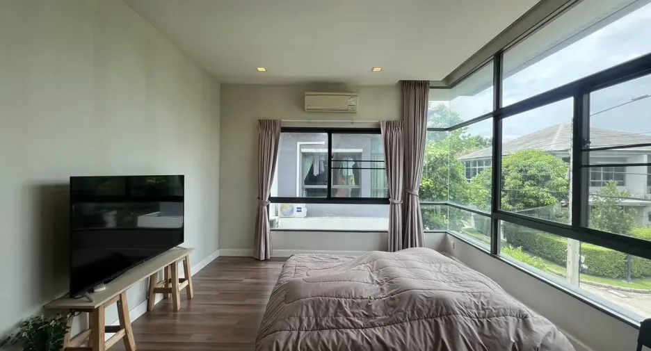 For rent 3 bedrooms house in Bang Kapi, Bangkok