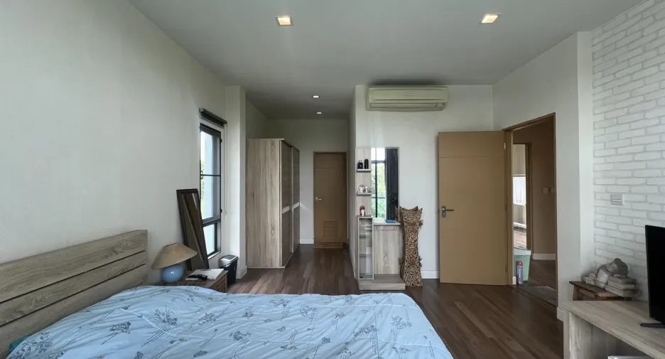 For rent 3 bedrooms house in Bang Kapi, Bangkok