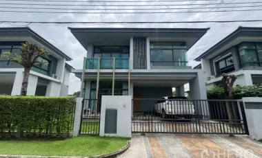 For rent 3 bedrooms house in Bang Kapi, Bangkok