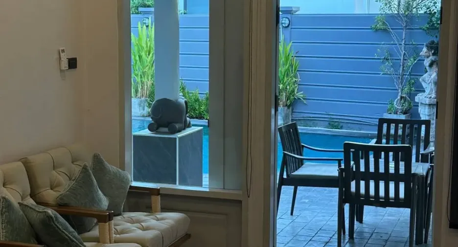 ให้เช่า 5 ห้องนอน บ้านเดี่ยว ใน วัฒนา, กรุงเทพฯ