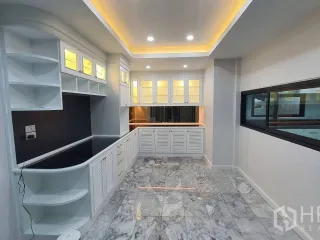 ให้เช่า 5 ห้องนอน บ้านเดี่ยว ใน ลาดพร้าว, กรุงเทพฯ