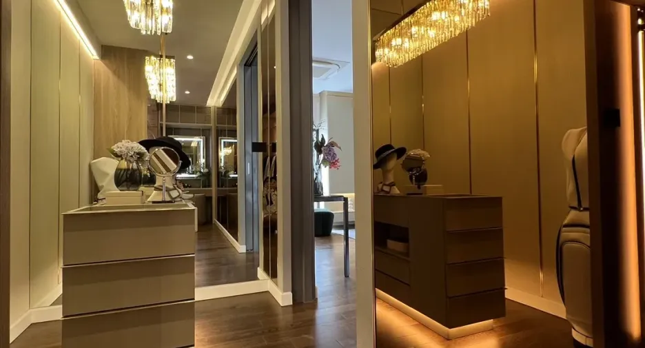 For sale 5 bedrooms house in Lat Phrao, Bangkok