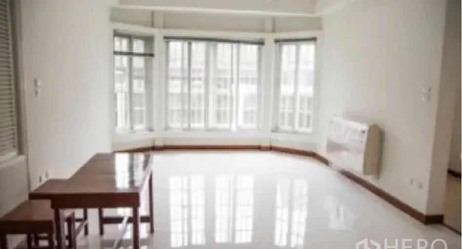 For rent 5 bedrooms house in Khlong Toei, Bangkok