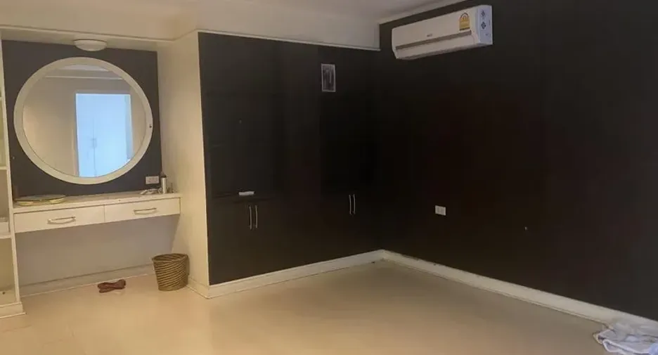 Casa en alquiler de 2 habitaciones en Watthana, Bangkok