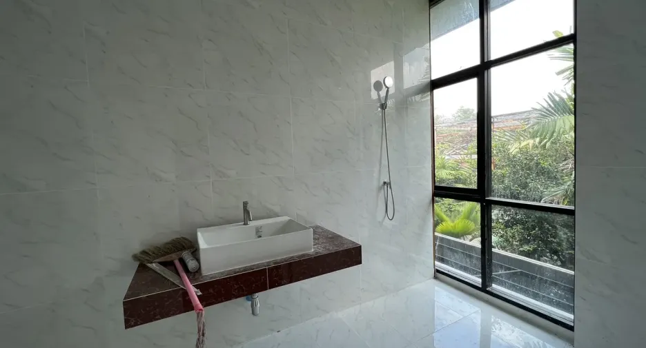 For rent and for sale 3 bedrooms house in Phra Khanong, Bangkok