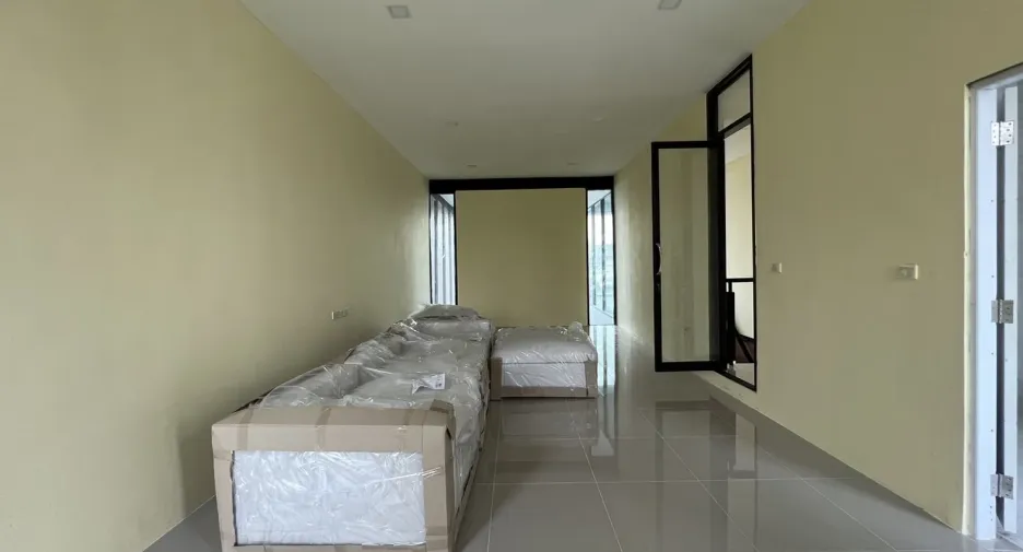 For rent and for sale 3 bedrooms house in Phra Khanong, Bangkok