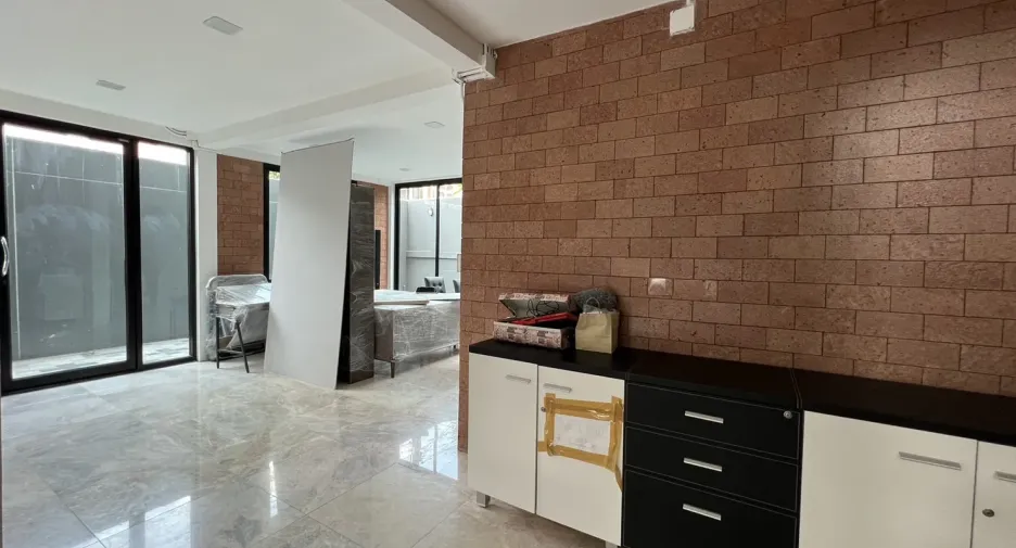 For rent and for sale 3 bedrooms house in Phra Khanong, Bangkok