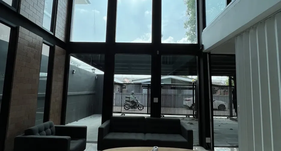 For rent and for sale 3 bedrooms house in Phra Khanong, Bangkok
