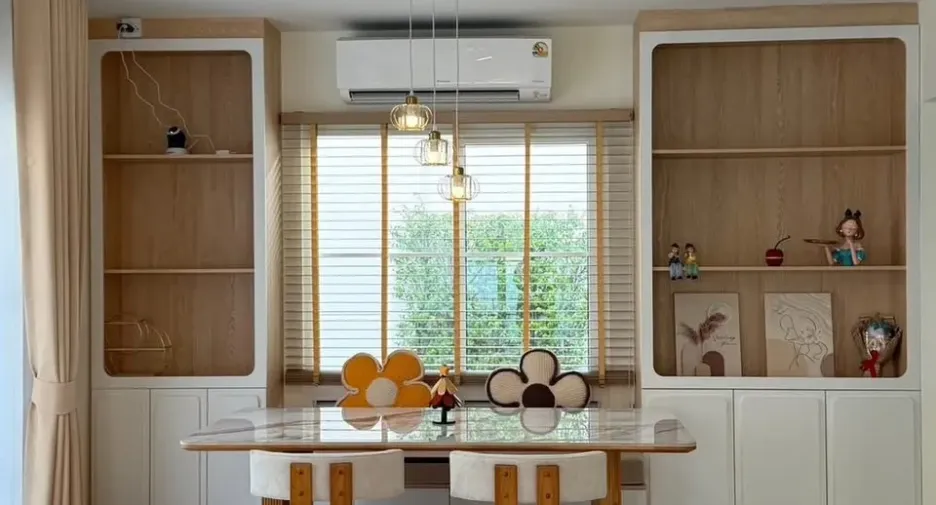 For rent 4 bedrooms house in Bang Phli, Samut Prakan