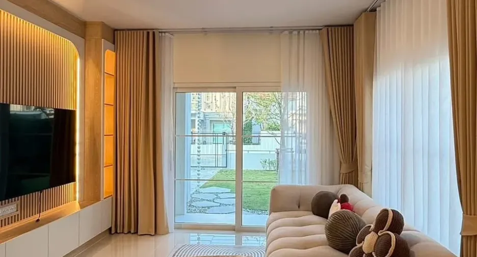 For rent 4 bedrooms house in Bang Phli, Samut Prakan