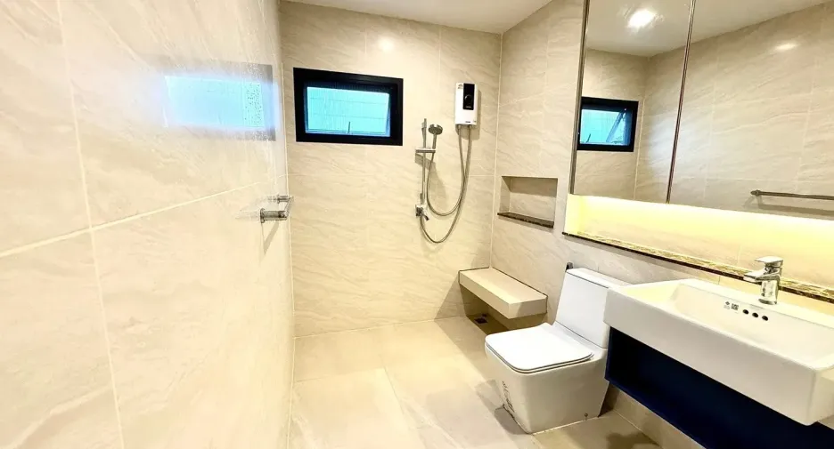 ให้เช่า 4 ห้องนอน บ้านเดี่ยว ใน บางพลี, สมุทรปราการ