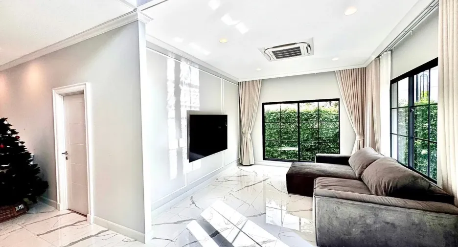 ให้เช่า 4 ห้องนอน บ้านเดี่ยว ใน บางพลี, สมุทรปราการ