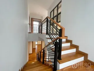For rent 5 ベッドルーム house in Bang Na, Bangkok