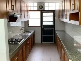 出租 4 卧室 独立屋 在 Suan Luang, 曼谷