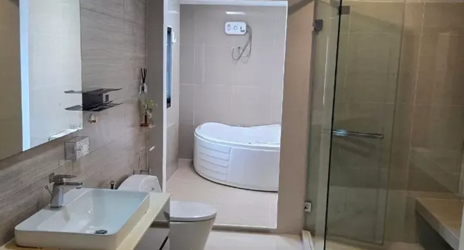 出租 和 出售 5 卧室 独立屋 在 Bang Phli, Samut Prakan