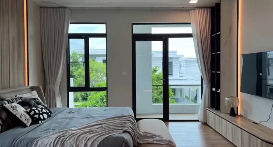 For rent 4 bedrooms house in Bang Phli, Samut Prakan