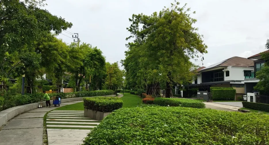 Haus zum Kauf mit 3 Zimmer in Bang Kapi, Bangkok