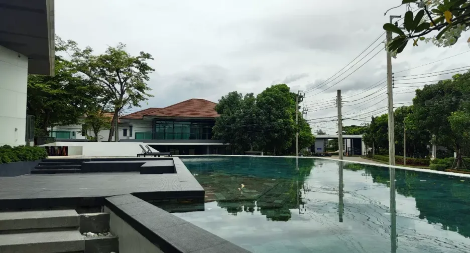 Haus zum Kauf mit 3 Zimmer in Bang Kapi, Bangkok