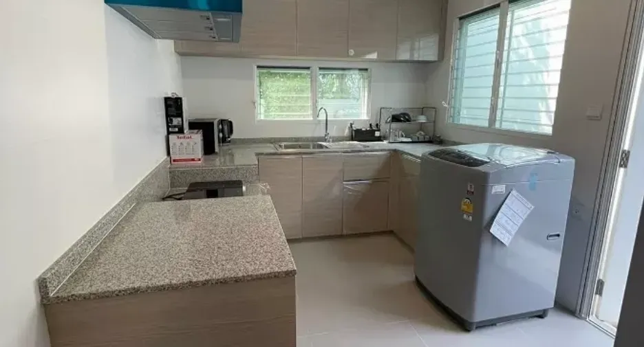 For rent 4 bedrooms house in Prawet, Bangkok