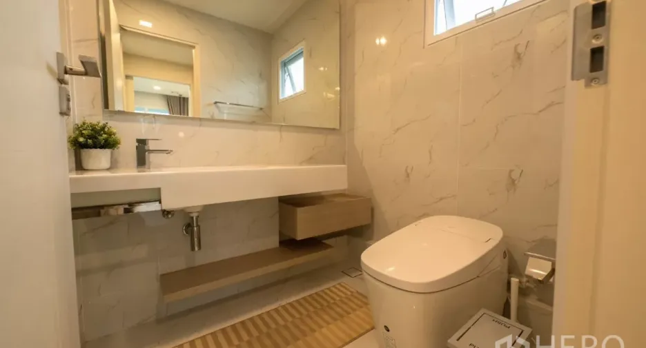 For rent and for sale 4 bedrooms house in Prawet, Bangkok