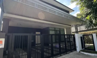 For sale 4 bedrooms house in Bang Kapi, Bangkok