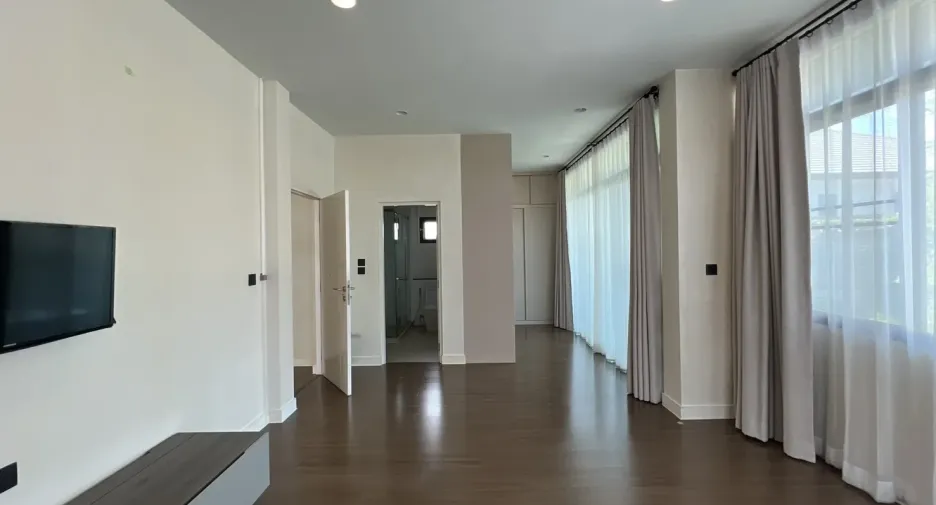 Haus zum Kauf mit 4 Zimmer in Bang Kapi, Bangkok