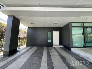 出售 4 卧室 独立屋 在 Bang Kapi, 曼谷