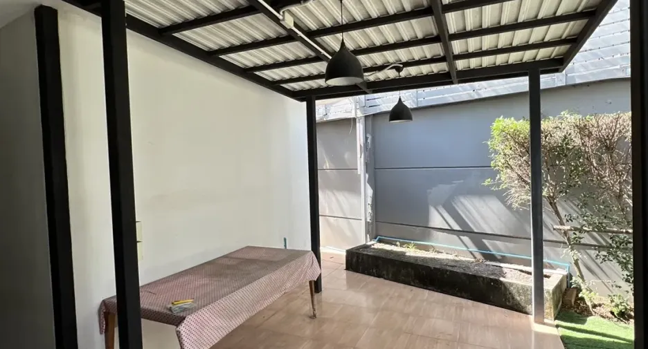 Haus zum Kauf mit 4 Zimmer in Bang Kapi, Bangkok