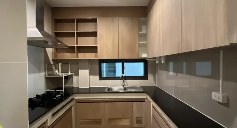 Haus zum Kauf mit 4 Zimmer in Bang Kapi, Bangkok