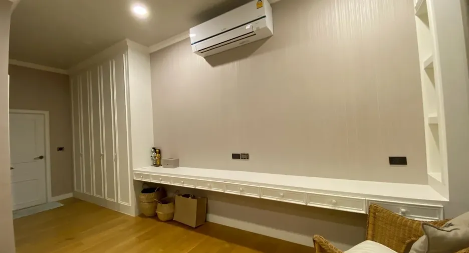 Haus zum Kauf mit 1 Zimmer in Mueang Nakhon Pathom, Nakhon Pathom