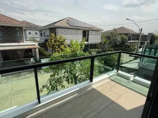 Haus zur Miete mit 4 Zimmer in Prawet, Bangkok