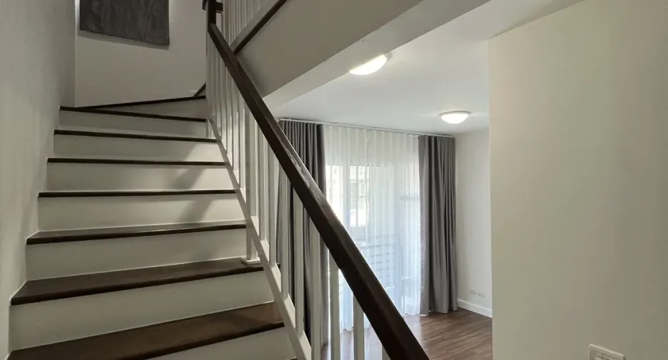 For rent 3 bedrooms townhouse in Bang Kapi, Bangkok