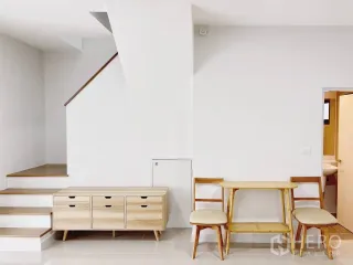Casa adosada en alquiler de 3 habitaciones en Bang Phli, Samut Prakan