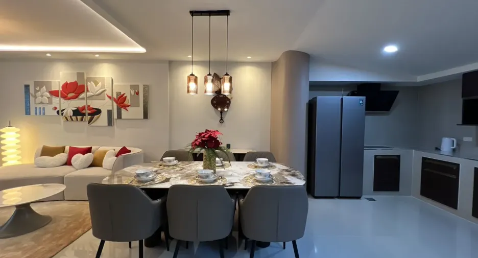 For rent 3 bedrooms townhouse in Bang Phli, Samut Prakan