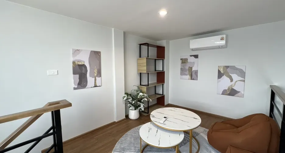 For rent 3 bedrooms townhouse in Bang Phli, Samut Prakan