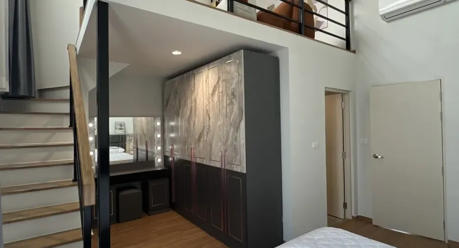 For rent 3 bedrooms townhouse in Bang Phli, Samut Prakan