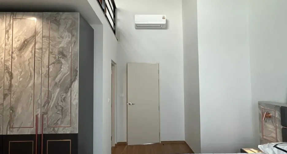 For rent 3 bedrooms townhouse in Bang Phli, Samut Prakan