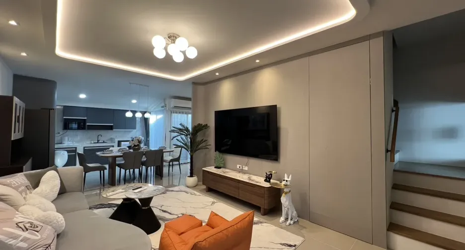For rent 3 bedrooms townhouse in Bang Phli, Samut Prakan