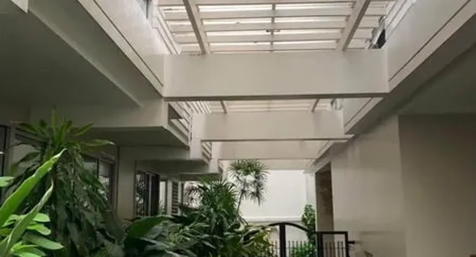 出租 3 卧室 联排别墅 在 Khlong Toei, 曼谷
