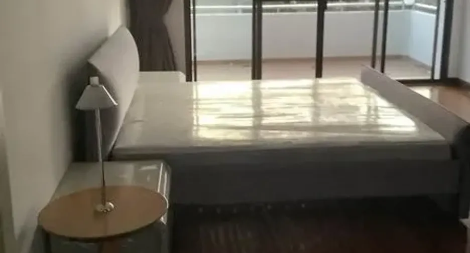 For rent 3 bedrooms townhouse in Khlong Toei, Bangkok