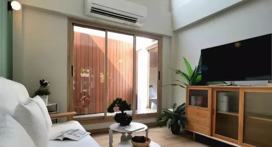 For rent 3 bedrooms townhouse in Watthana, Bangkok