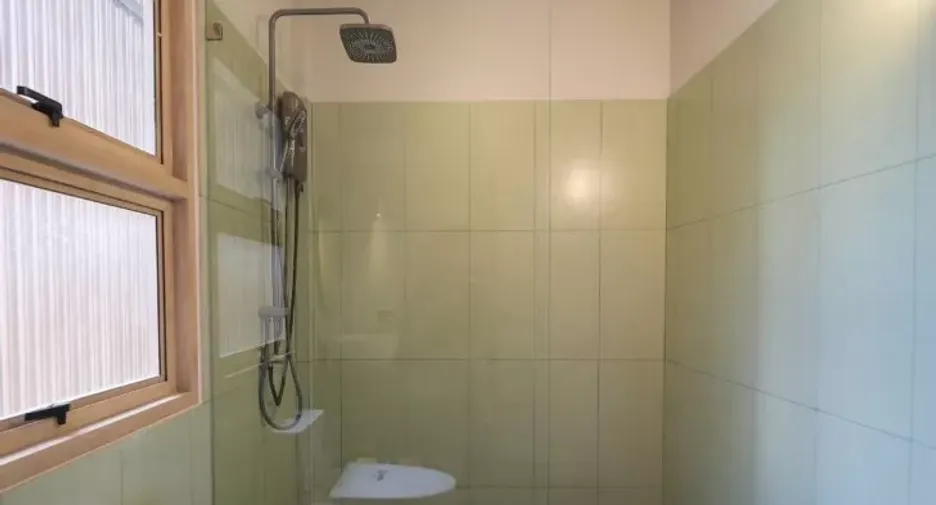 For rent 3 bedrooms townhouse in Watthana, Bangkok