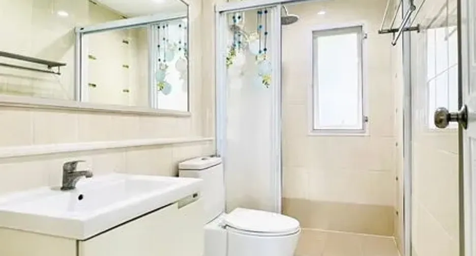 For rent 3 bedrooms townhouse in Prawet, Bangkok