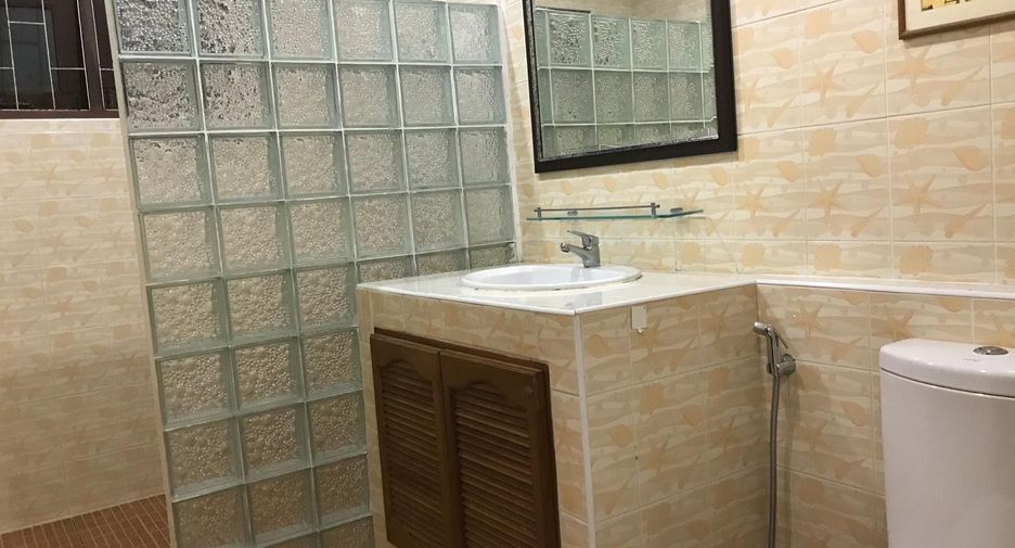 For sale 4 bedrooms house in Thalang, Phuket